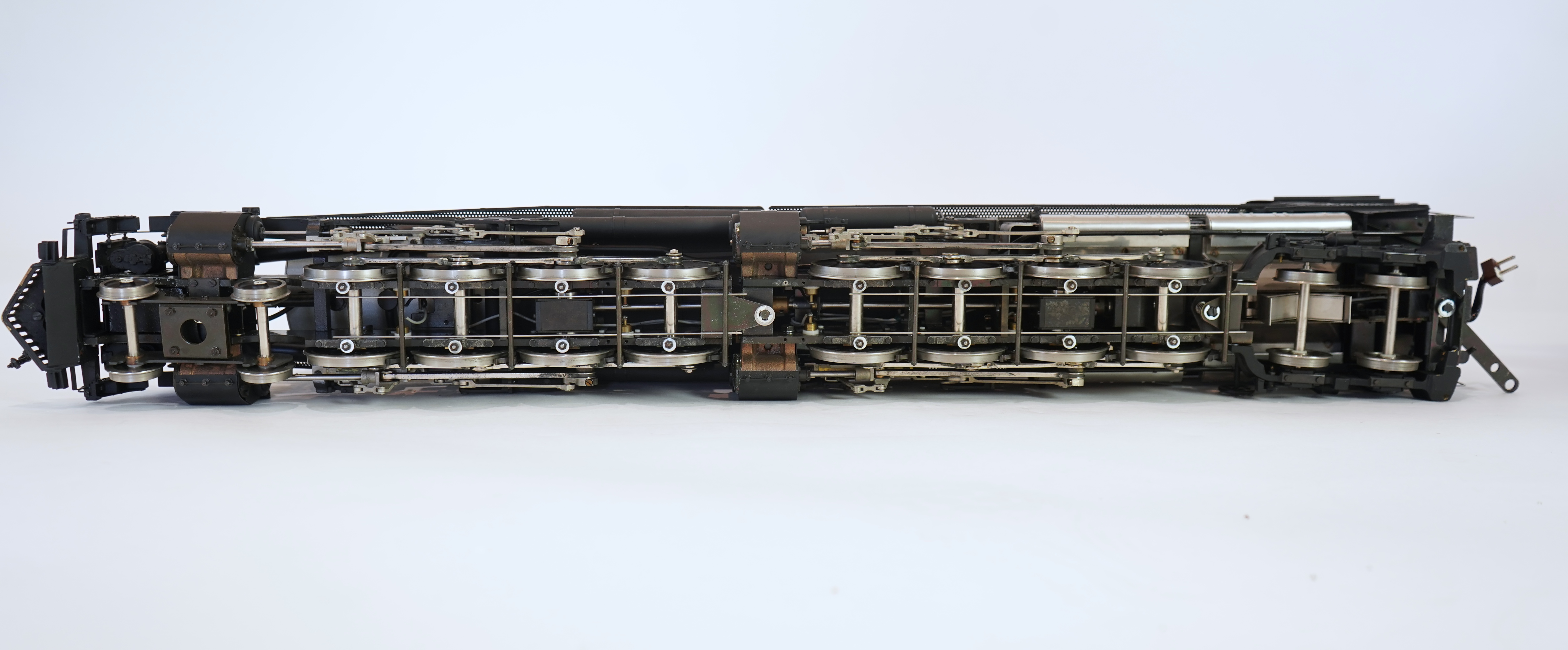 A Gauge One Aster Hobbies Union Pacific Big Boy, 4-8-8-4 tender locomotive, 4002, the electric version, together with plywood flight case bearing the original Aster labels for the live steam version.